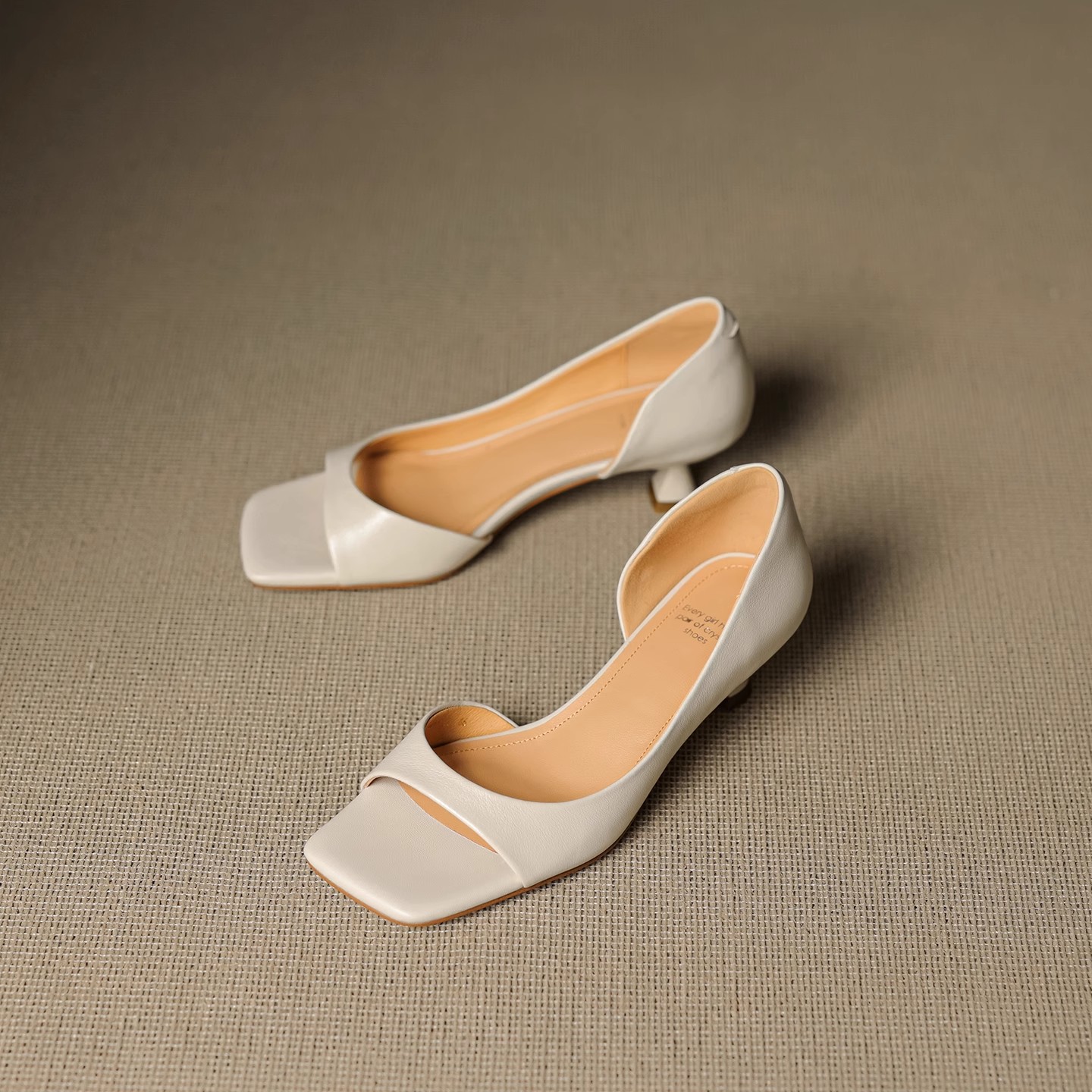 Sandal Hak Tinggi Ujung Terbuk - Kitten Heel Women ulasan dan harga