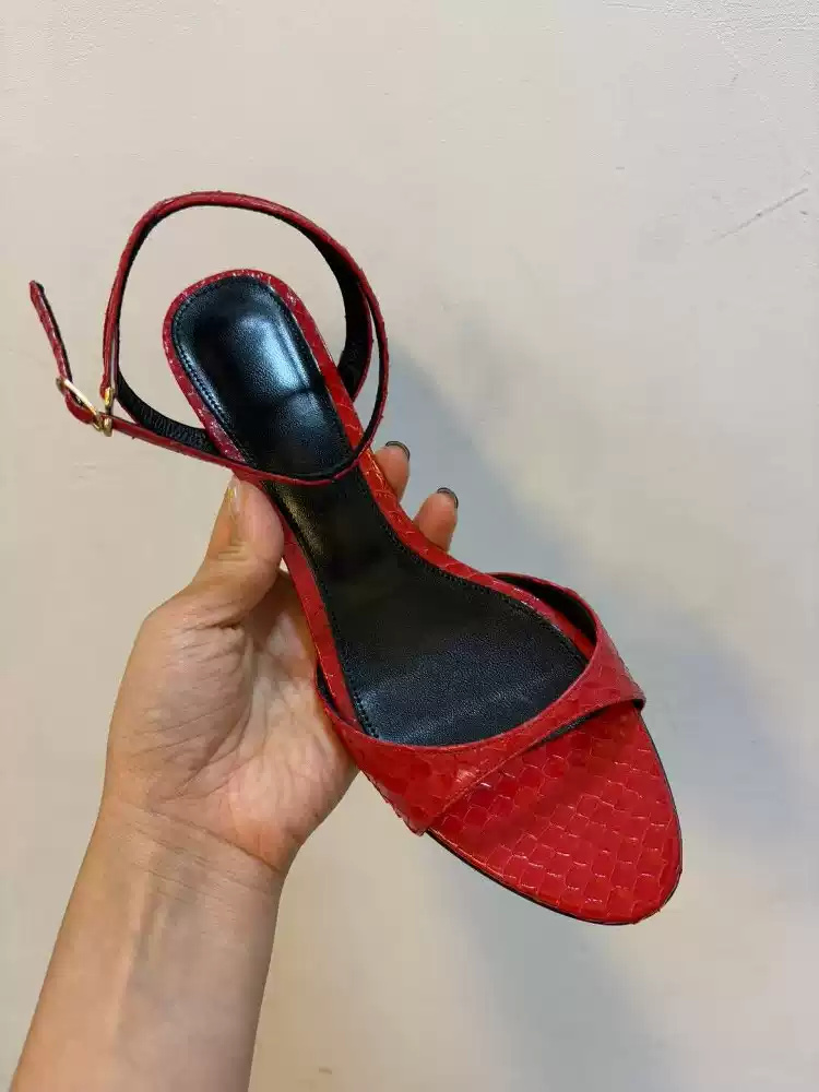 Sandal Wanita Hak Kitten Kulit - Kitten Heel Women ulasan dan harga
